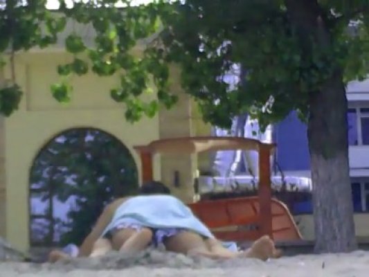 Sex pe plaja din Mamaia, în zona Radio Vacanţa !!